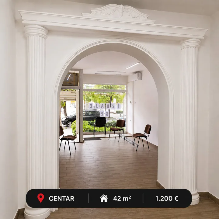 🏢 Izdaje se poslovni prostor *** 📍 Centar, Podgorica 📐 42 m² 🏢 Visoko prizemlje 💶 1.200 €